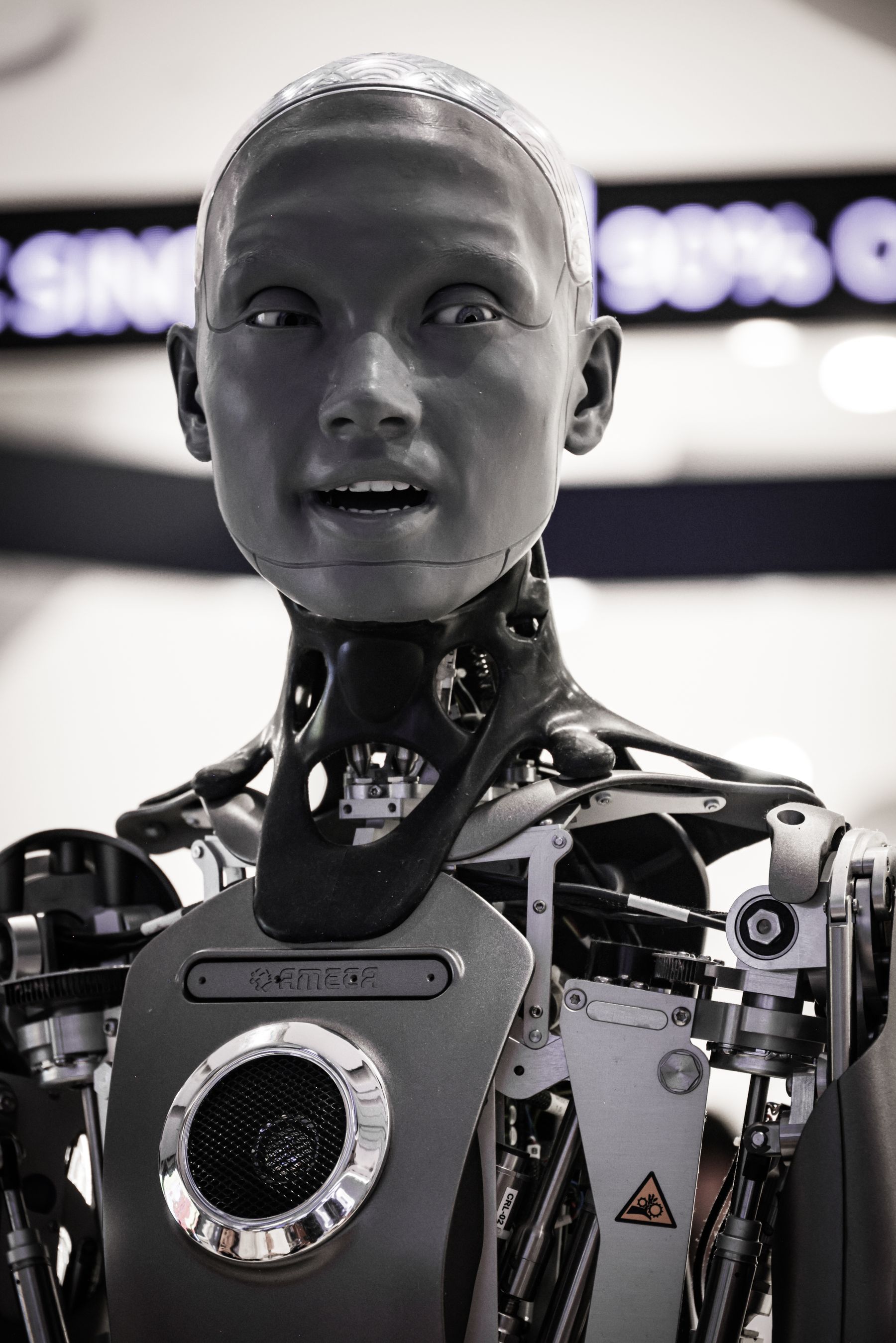Pourquoi les entrepôts et usines misent sur les robots humanoïdes